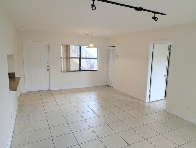 11331 Royal Palm Boulevard, Coral Springs, FL 33065