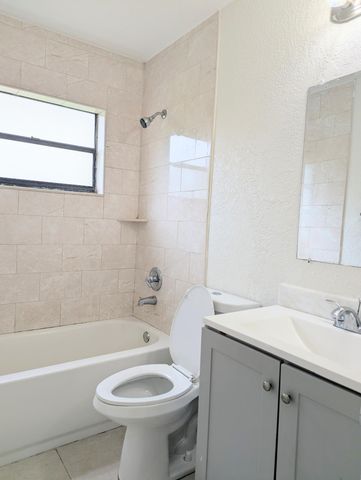 11331 Royal Palm Boulevard, Coral Springs, FL 33065