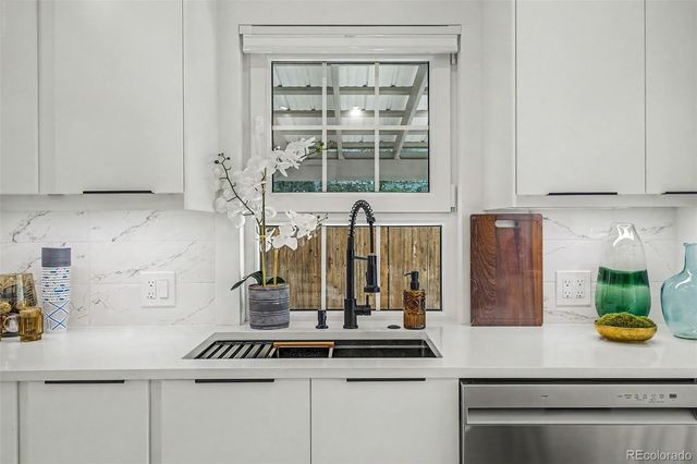 1450 S Glencoe Street, Denver, CO 80222