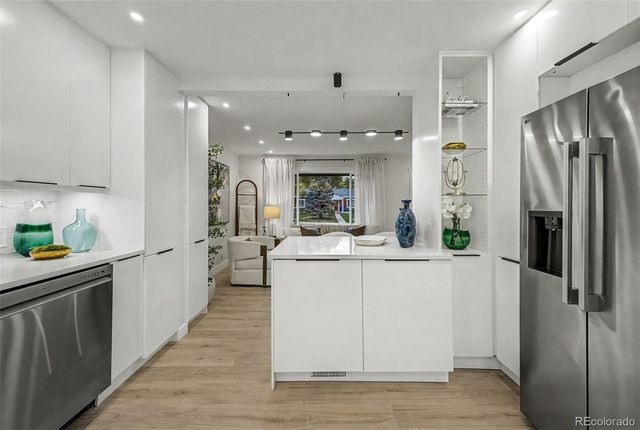 1450 S Glencoe Street, Denver, CO 80222