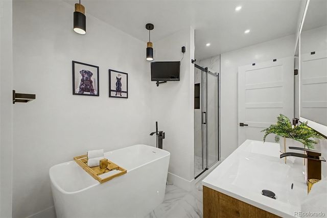 1450 S Glencoe Street, Denver, CO 80222