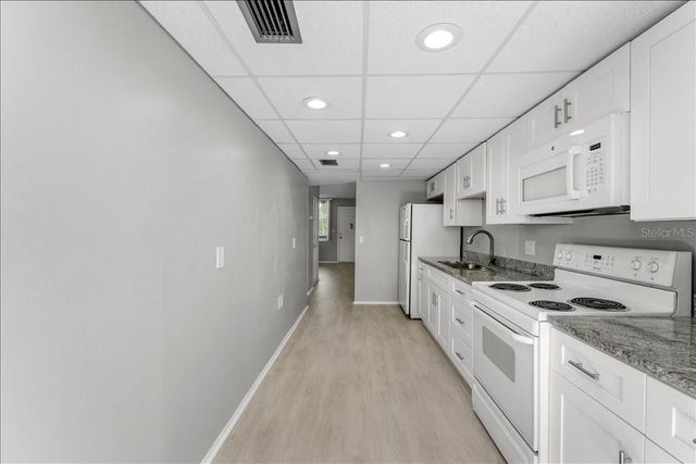 4885 1ST STREET NE 212, St Petersburg, FL 33703