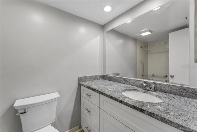 4885 1ST STREET NE 212, St Petersburg, FL 33703