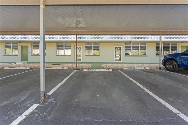 4885 1ST STREET NE 212, St Petersburg, FL 33703