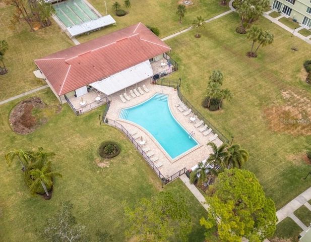 4885 1ST STREET NE 212, St Petersburg, FL 33703