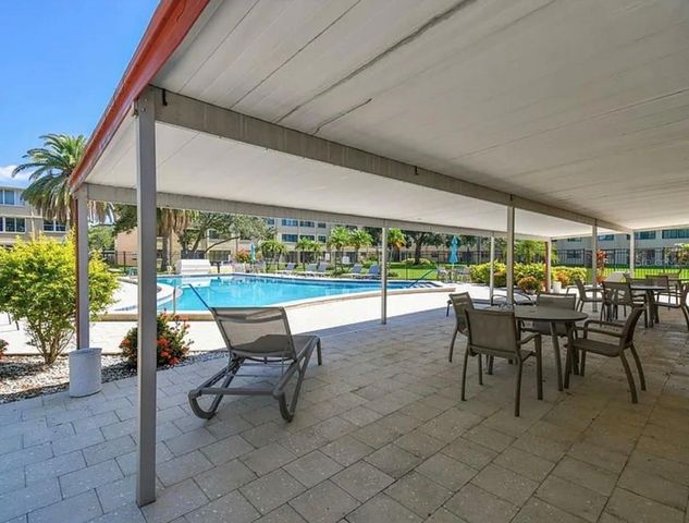 4885 1ST STREET NE 212, St Petersburg, FL 33703