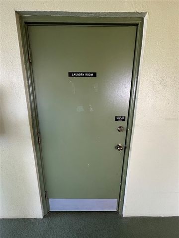 4885 1ST STREET NE 212, St Petersburg, FL 33703