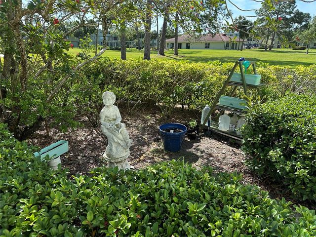 4885 1ST STREET NE 212, St Petersburg, FL 33703