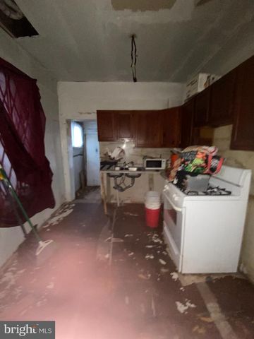 2022 BELLEVUE ST, Philadelphia, PA 19140