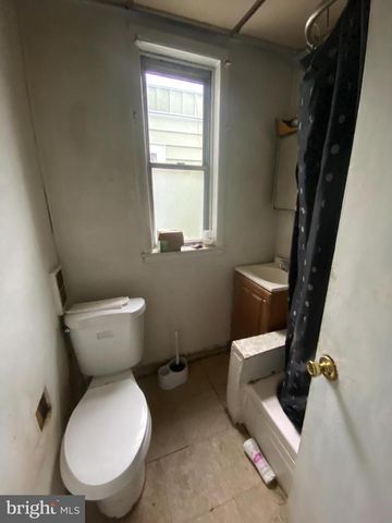 2022 BELLEVUE ST, Philadelphia, PA 19140