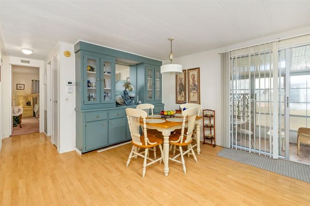 5619 BAYSHORE ROAD 423, Palmetto, FL 34221