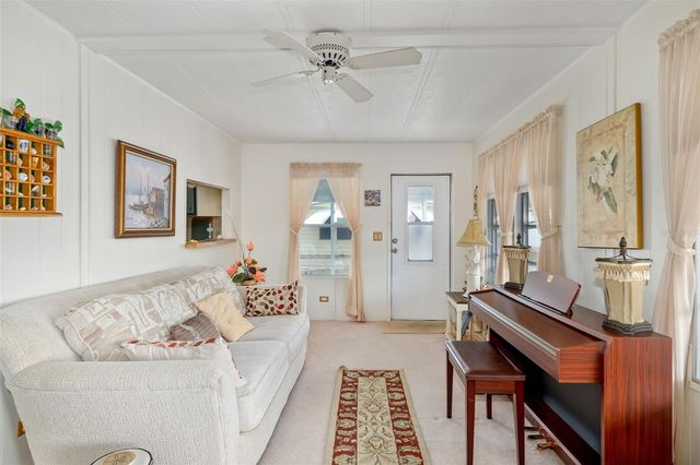 5619 BAYSHORE ROAD 423, Palmetto, FL 34221