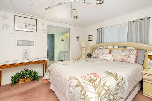 5619 BAYSHORE ROAD 423, Palmetto, FL 34221