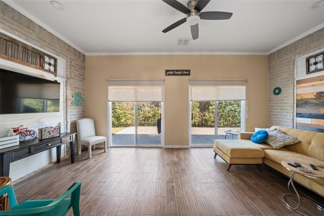 47 Cloverdale Court, Montgomery, TX 77356