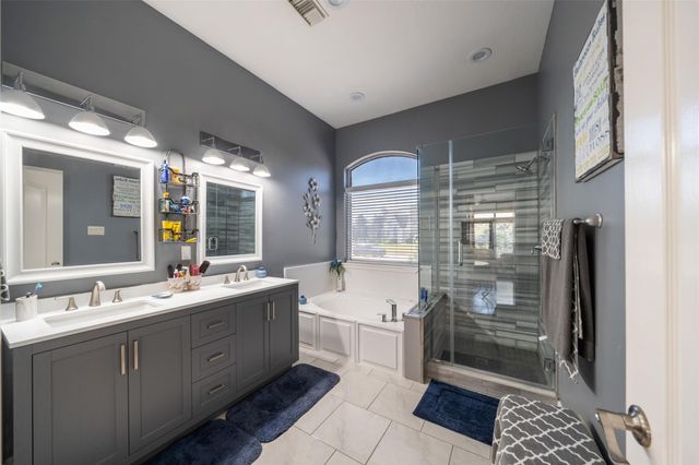 47 Cloverdale Court, Montgomery, TX 77356