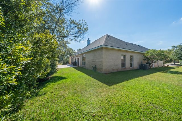 47 Cloverdale Court, Montgomery, TX 77356