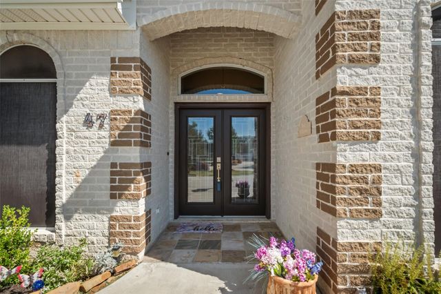 47 Cloverdale Court, Montgomery, TX 77356