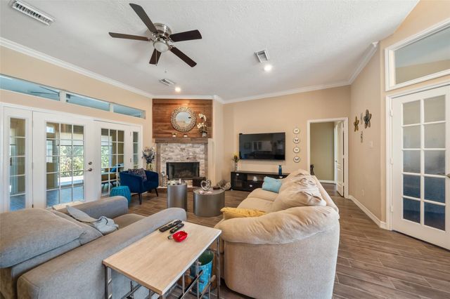 47 Cloverdale Court, Montgomery, TX 77356