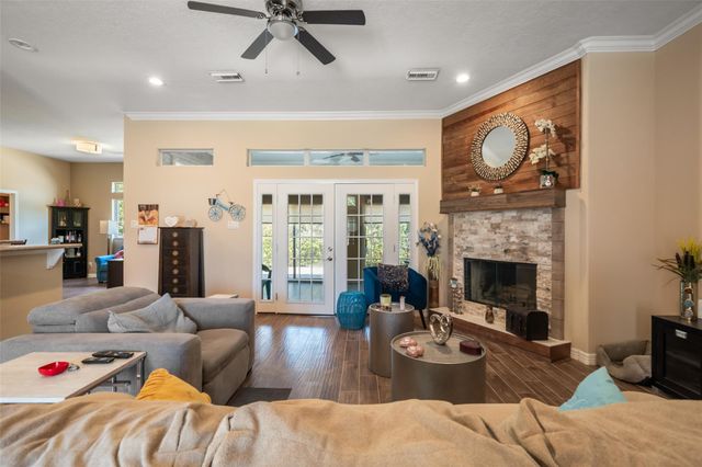 47 Cloverdale Court, Montgomery, TX 77356