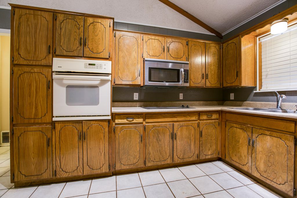 Image 11 of property listing at 3101 Timber Ridge Drive, San Angelo, TX 76904