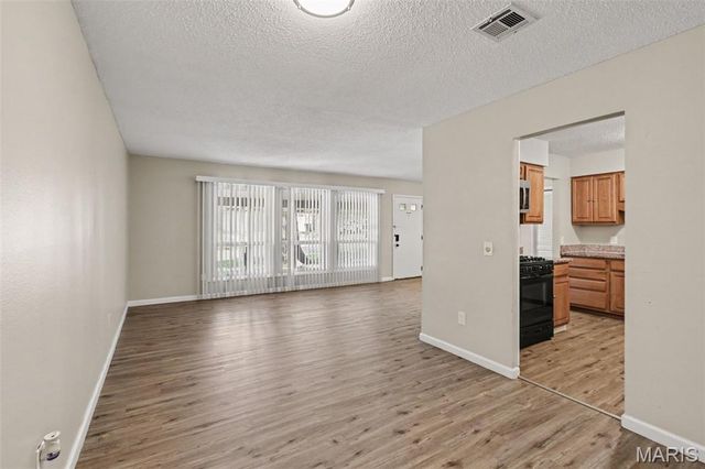 1535 Surf Side Drive, St Louis, MO 63138