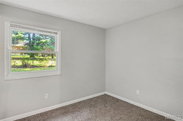 1535 Surf Side Drive, St Louis, MO 63138