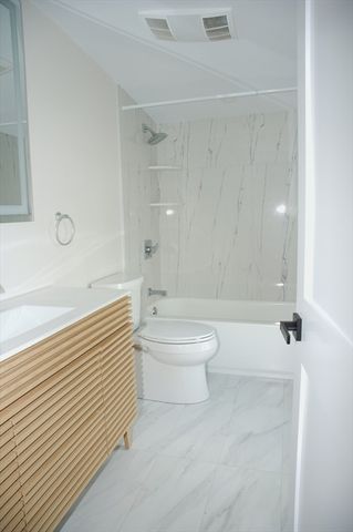 5 Walnut Avenue 4, Stoughton, MA 02072