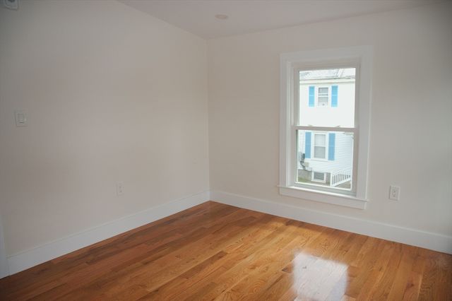 5 Walnut Avenue 4, Stoughton, MA 02072