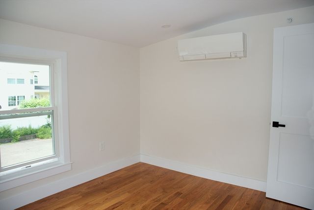 5 Walnut Avenue 4, Stoughton, MA 02072