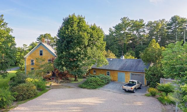403 County Rd 1, Marion, MA 02738