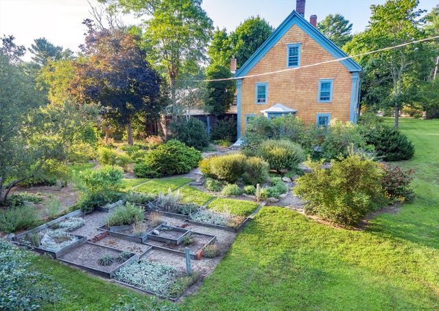 403 County Rd 1, Marion, MA 02738