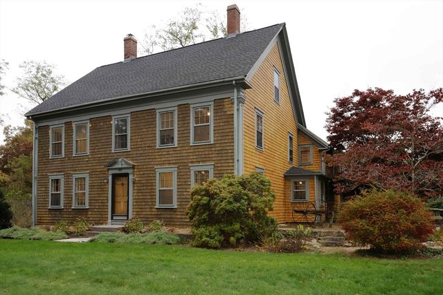 403 County Rd 1, Marion, MA 02738