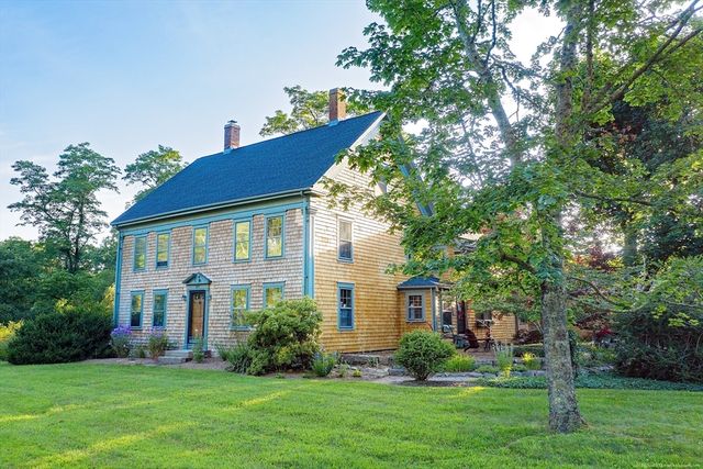 403 County Rd 1, Marion, MA 02738