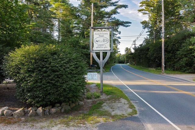 403 County Rd 1, Marion, MA 02738