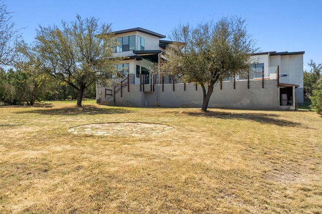 4800 Hidden Creek LN, Spicewood, TX 78669