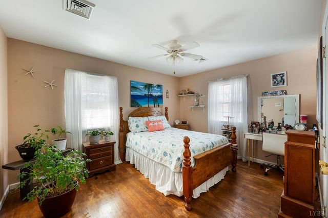 308 Oakland Circle, Lynchburg, VA 24502