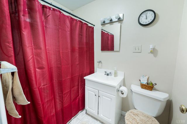 308 Oakland Circle, Lynchburg, VA 24502