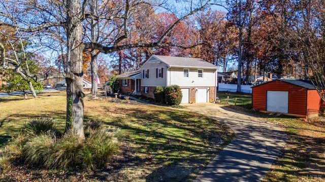 308 Oakland Circle, Lynchburg, VA 24502