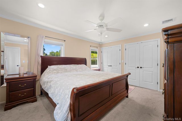 19 Alyssum Avenue, Huntington, NY 11743
