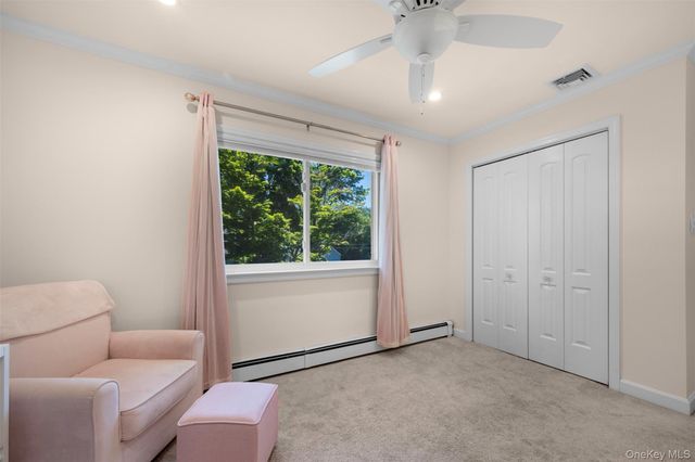 19 Alyssum Avenue, Huntington, NY 11743