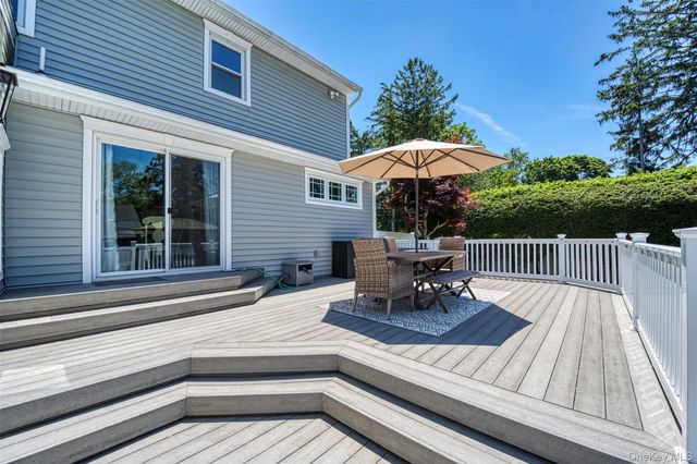 19 Alyssum Avenue, Huntington, NY 11743