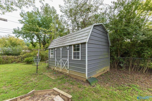 816 Giles Drive, Huntsville, AL 35801