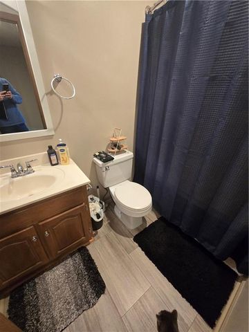 10609-11 E Maple Avenue, Peculiar, MO 64078