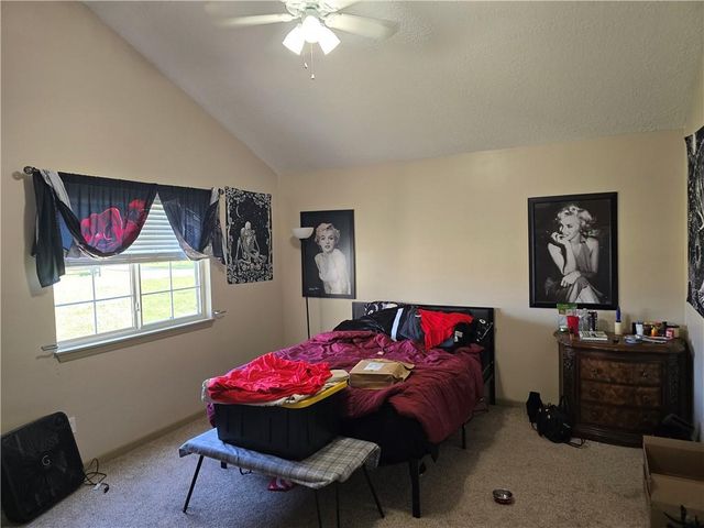 10609-11 E Maple Avenue, Peculiar, MO 64078