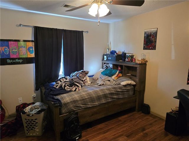 10609-11 E Maple Avenue, Peculiar, MO 64078