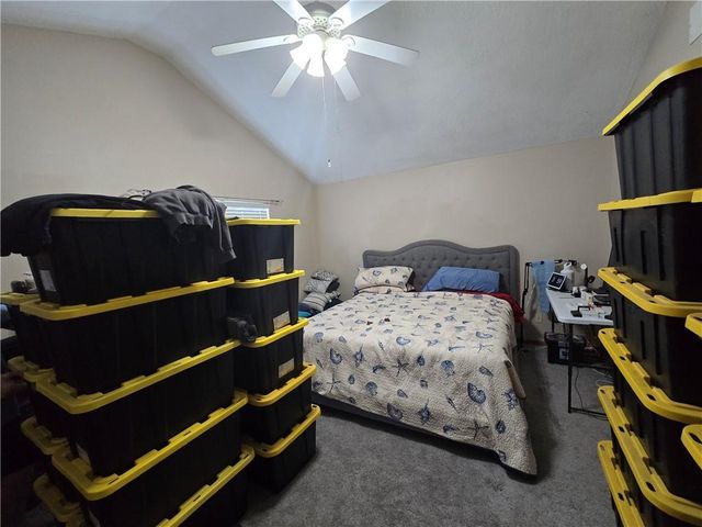 10609-11 E Maple Avenue, Peculiar, MO 64078
