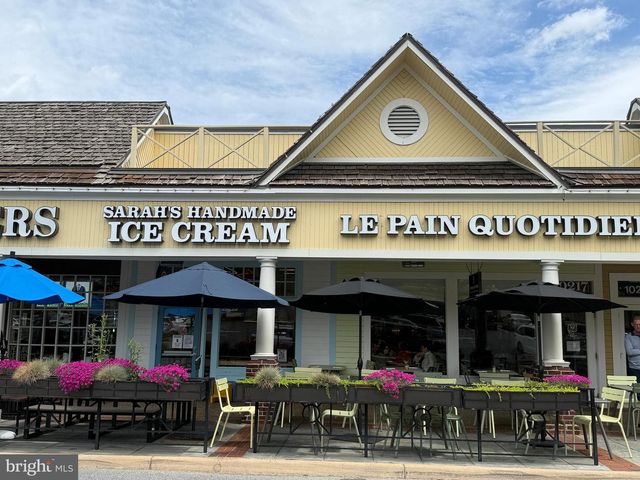 11000 LUXMANOR ROAD, North Bethesda, MD 20852