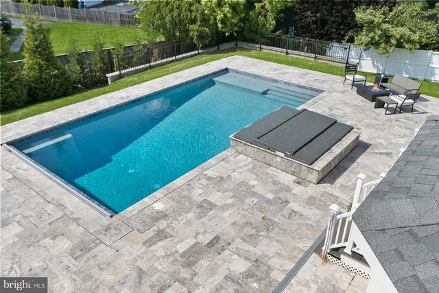 11000 LUXMANOR ROAD, North Bethesda, MD 20852