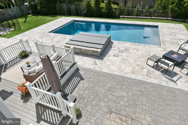 11000 LUXMANOR ROAD, North Bethesda, MD 20852