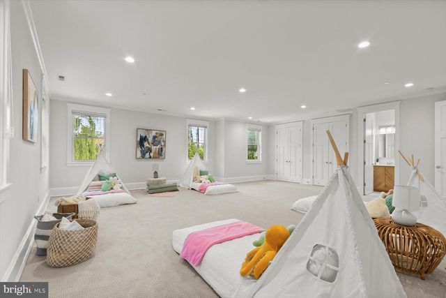 11000 LUXMANOR ROAD, North Bethesda, MD 20852